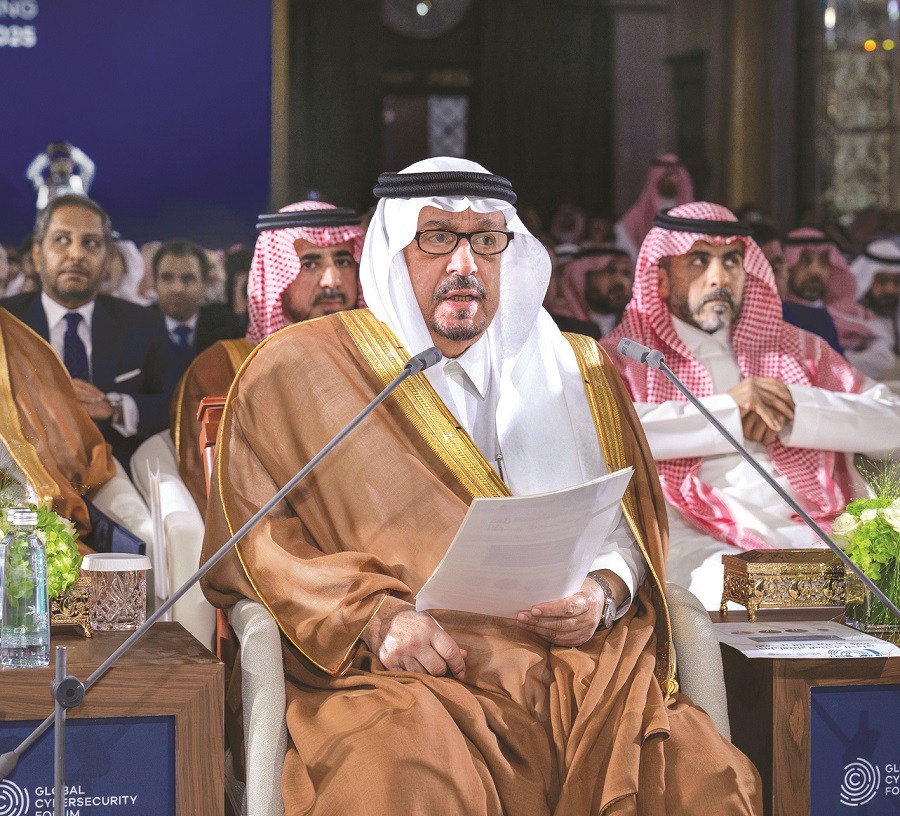 تحــت رعــايـة خـادم الحــرميـن.. أمير الرياض يطلق المنتدى الدولي للأمن السيبراني