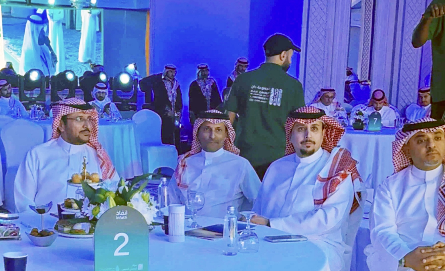 علي بن محمد العلي رئيس شركة "أشاد” يحسم احد أكبر صفقات المزادات في الشرقية عبر ترسية “أراضي الذهب” بقيمة 800 مليون ريال