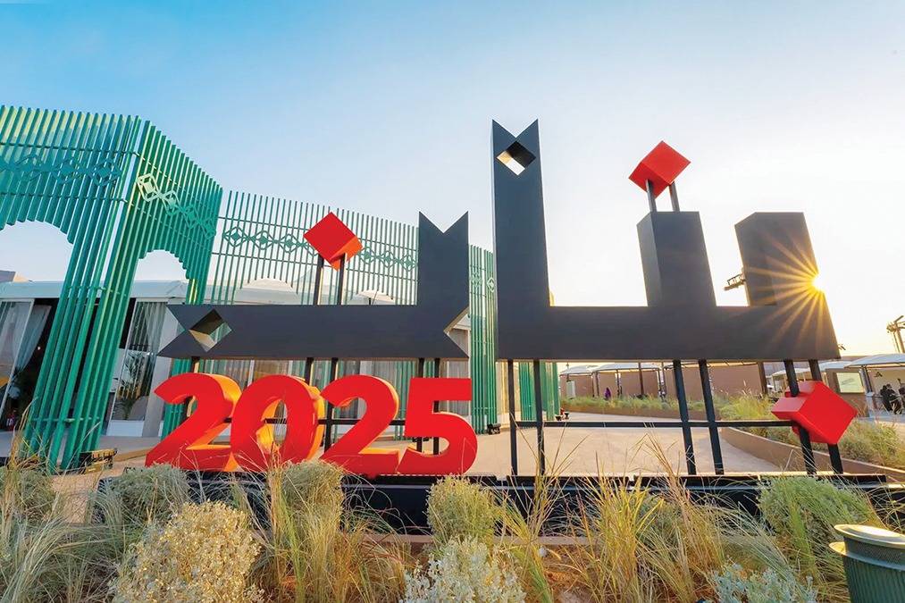 "بنان" الدولي يواصل عروضه الحرفية بالرياض