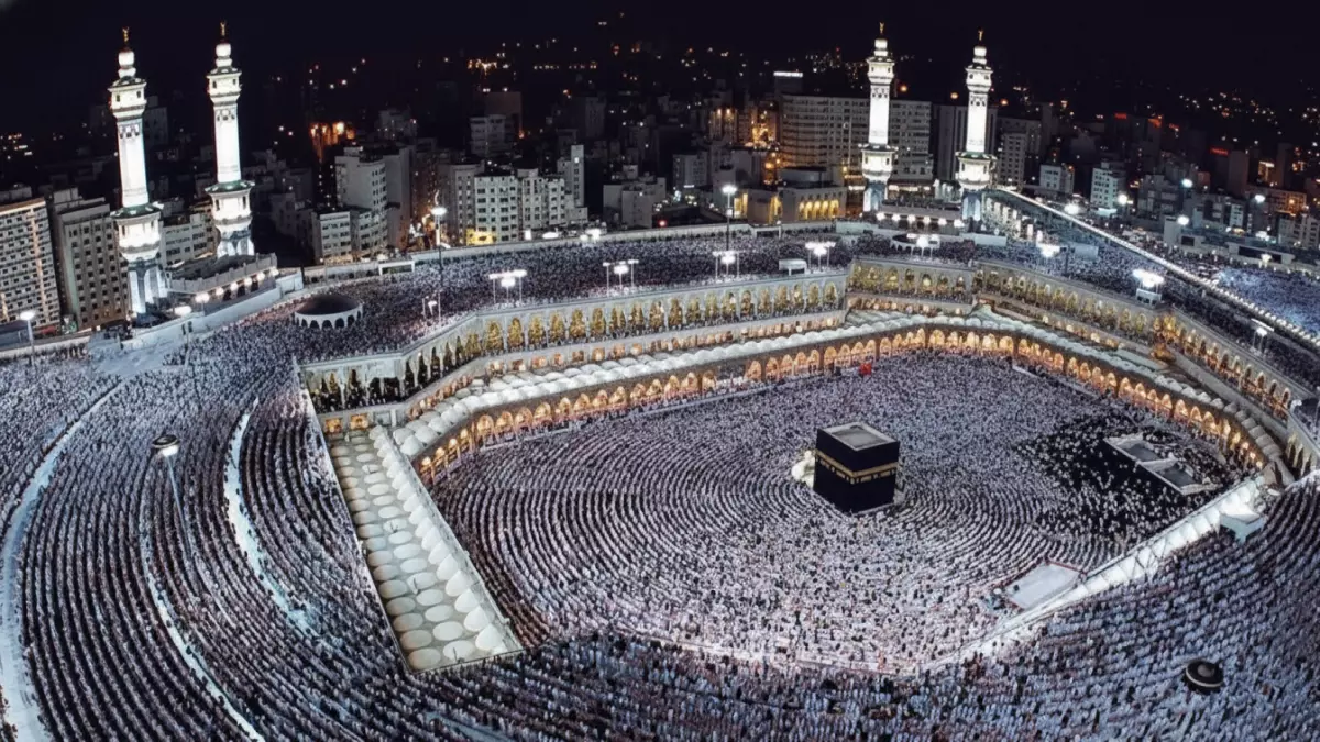 عاجل: قرارات صادمة من السياحة تهز رحلات العمرة - تكاليف تصل لـ60 ألف جنيه وقيود لم تحدث من قبل!