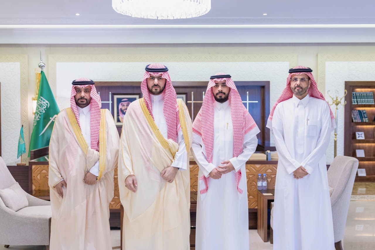 نائب أمير الشرقية يطلع على أعمال فرع الرئاسة العامة لهيئة الأمر بالمعروف بالمنطقة