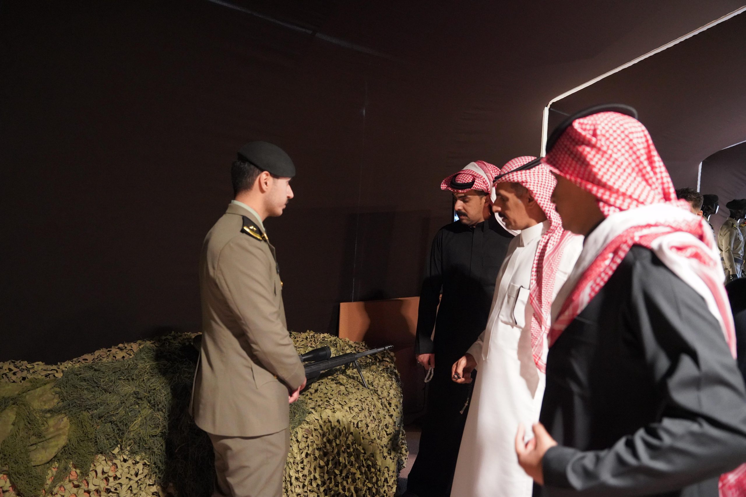 وكالة وزارة الداخلية لشؤون الأفواج الأمنية تشارك في معرض "واحة الأمن" بمهرجان الملك عبدالعزيز للإبل