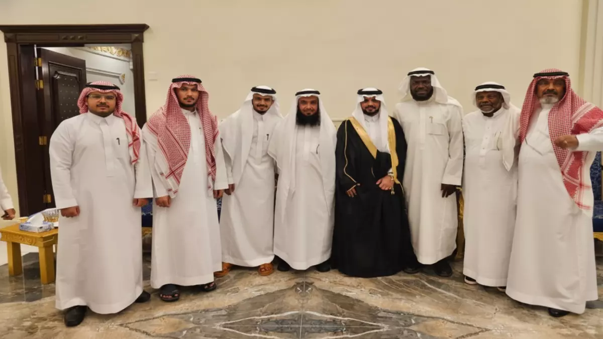 شاهد: الفرحة تعم عائلة اليوبي في زفاف فهد الأسطوري بجدة - تفاصيل حصرية!