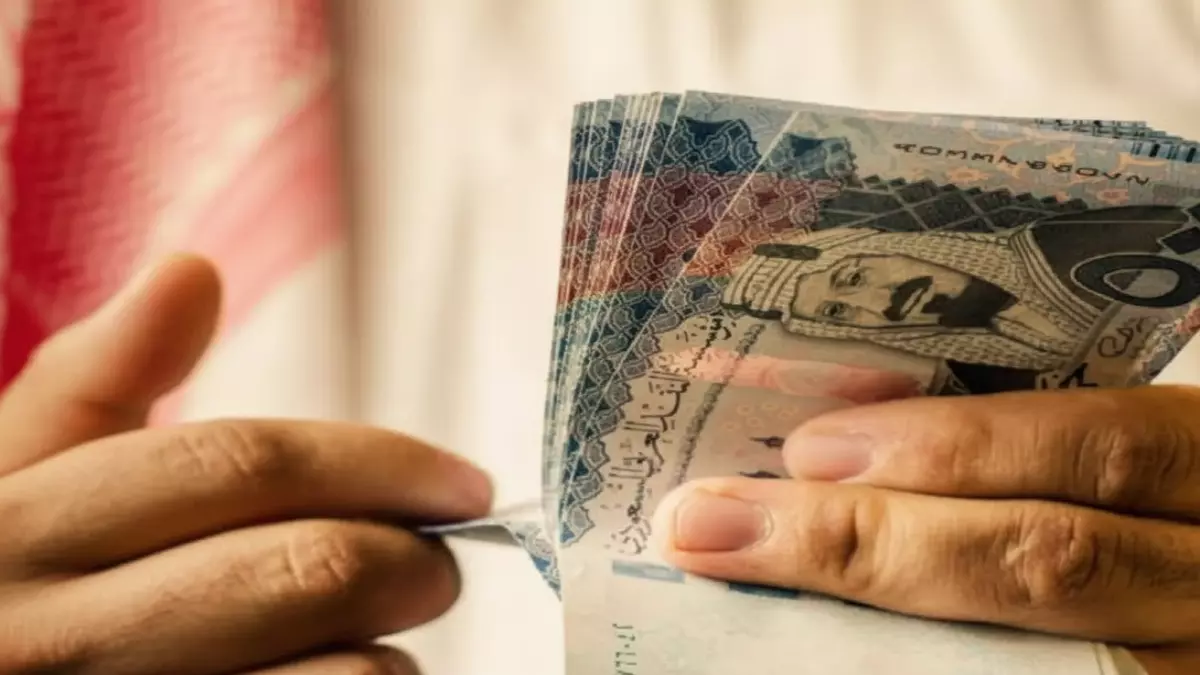 عاجل: البنك المركزي اليمني يحسم معركة الصرف بقرار صادم... هل ينهار سوق العملة أم ينتعش الريال؟