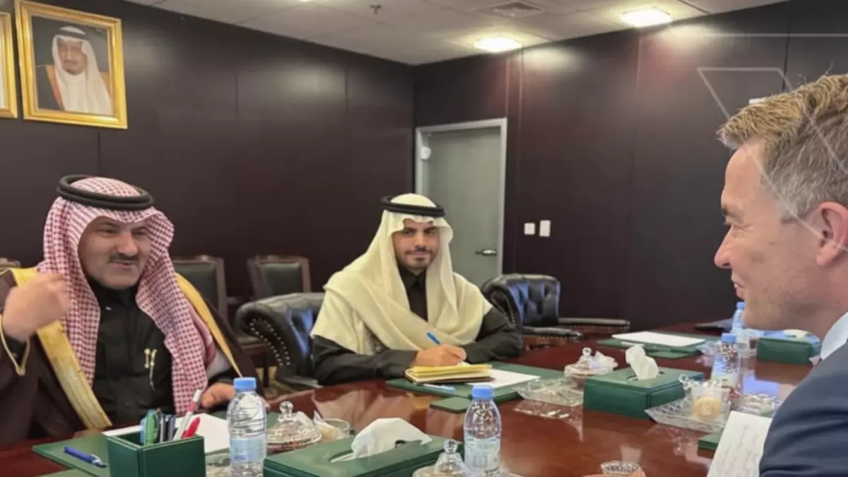 عاجل: السعودية تسحب سفيرها سراً من اليمن… قرار صادم يكشف انسحابها من معركة النفط!