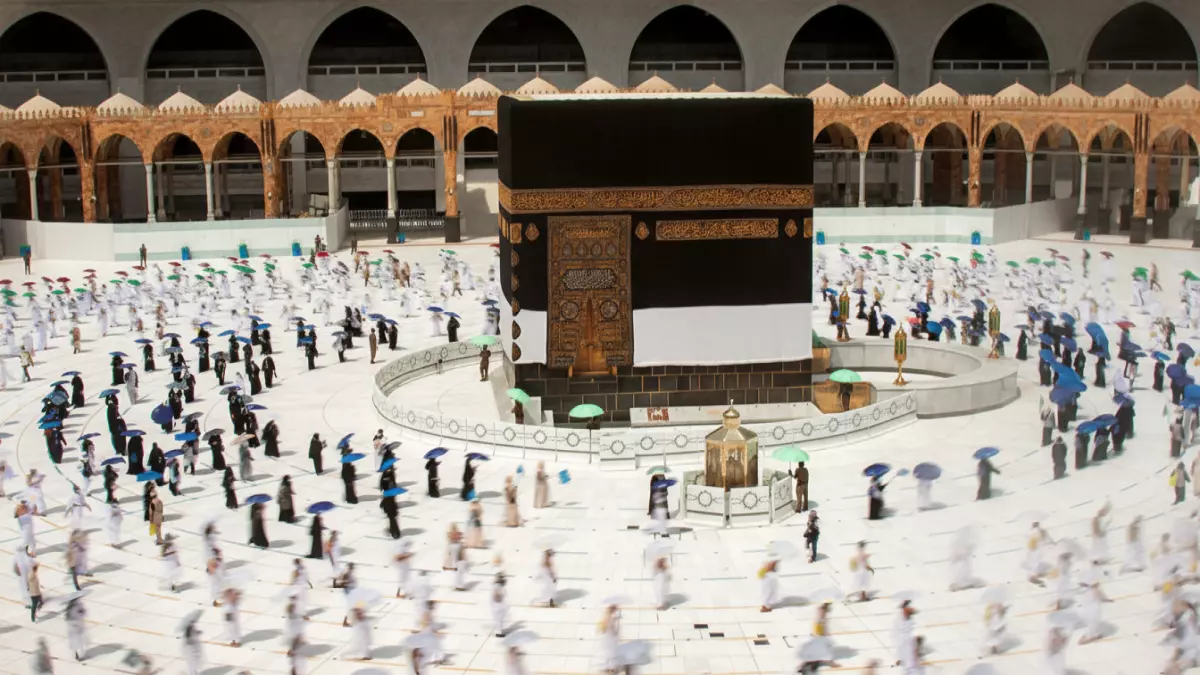 عاجل: غرامة 3 مليون جنيه لمن ينظم رحلات العمرة بالمخالفة - قرار صادم قبل رمضان!