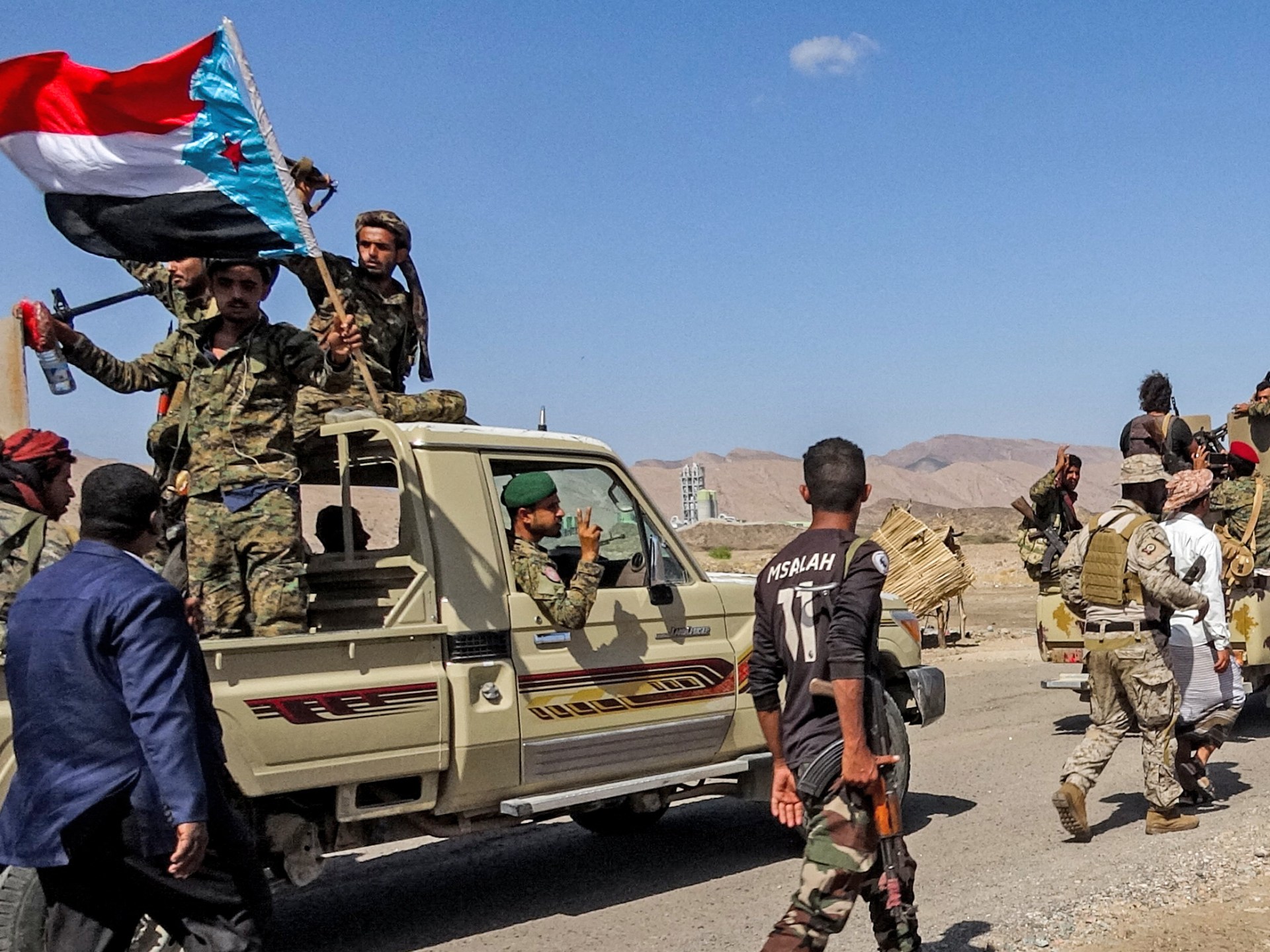 ماذا تعني سيطرة الانتقالي الجنوبي على حضرموت والمهرة؟ | سياسة